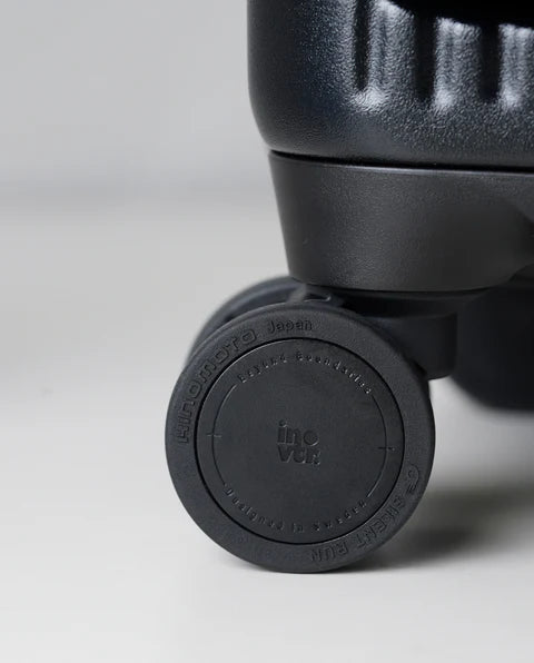 INV750DOR: Real Black