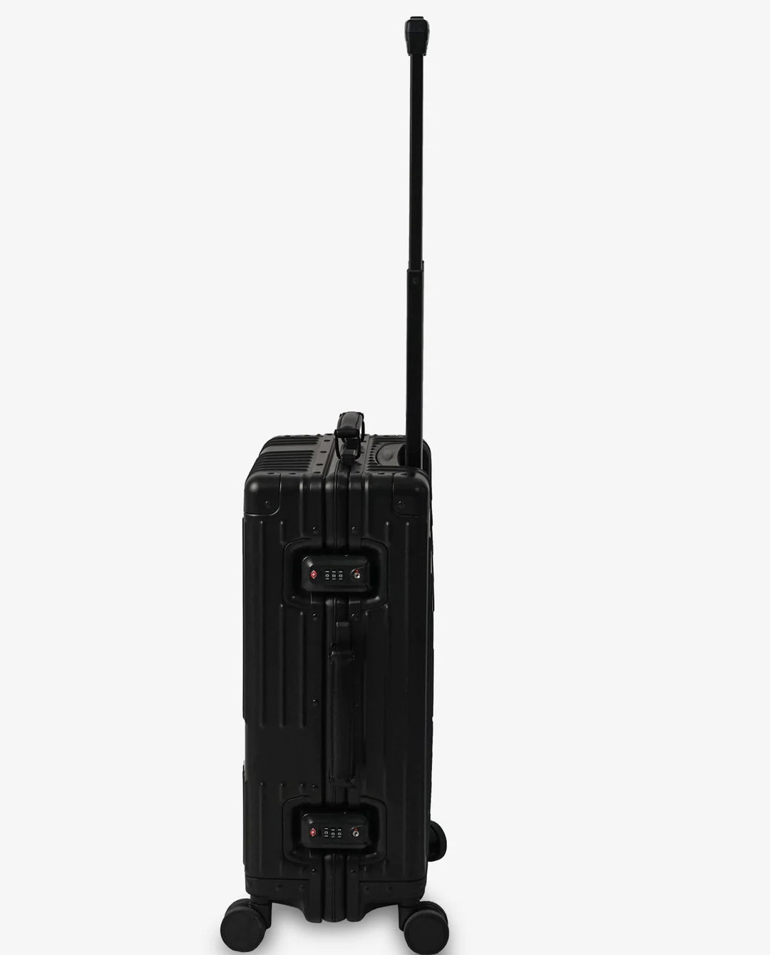 innovator INV1811 Stealth 36L Cabin黒、アルミ 中古品 innovator INV1811 Stealth 36L Cabin黒、アルミ 中古品